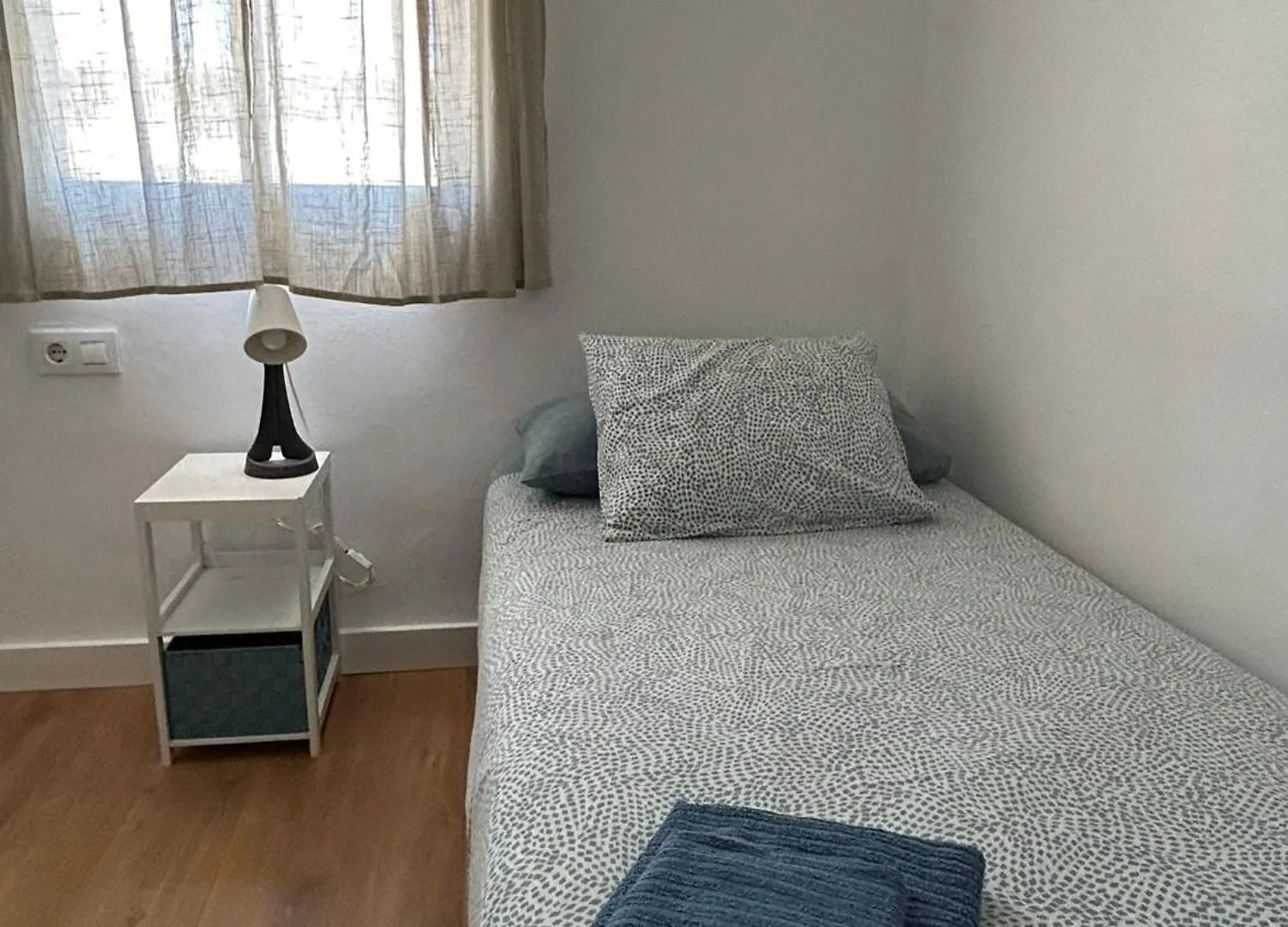 アパート ヘレスApartamento Paseo Las Vinasアパートメント